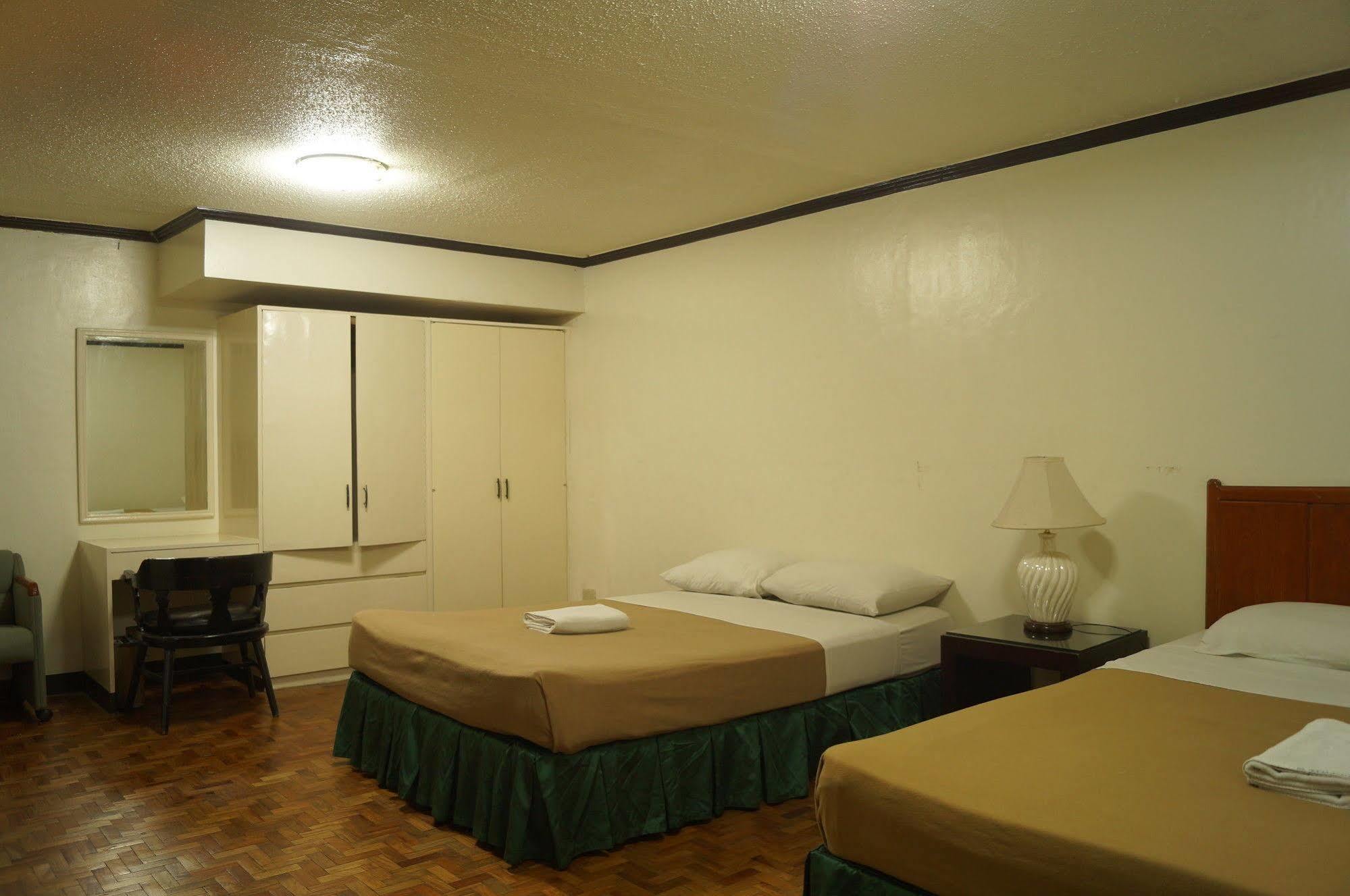 El Rico Suite Makati By Reddoorz Makati City Exterior photo